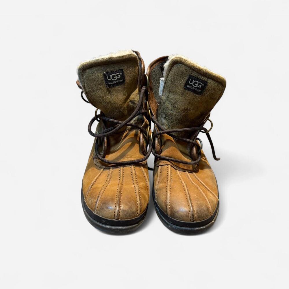 Tan UGG Cecile boots with fur lining #winterboots in chestnut